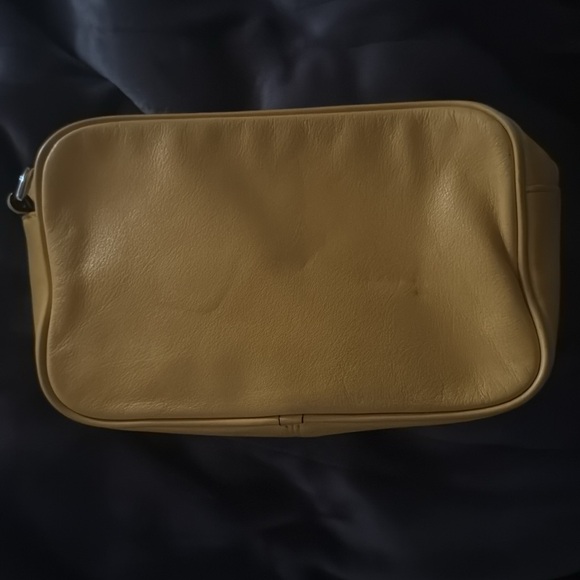 MARC JACOBS Soft Leather Cross Body Bag. Mustard Yellow in Color. Never Used. - Picture 2 of 4